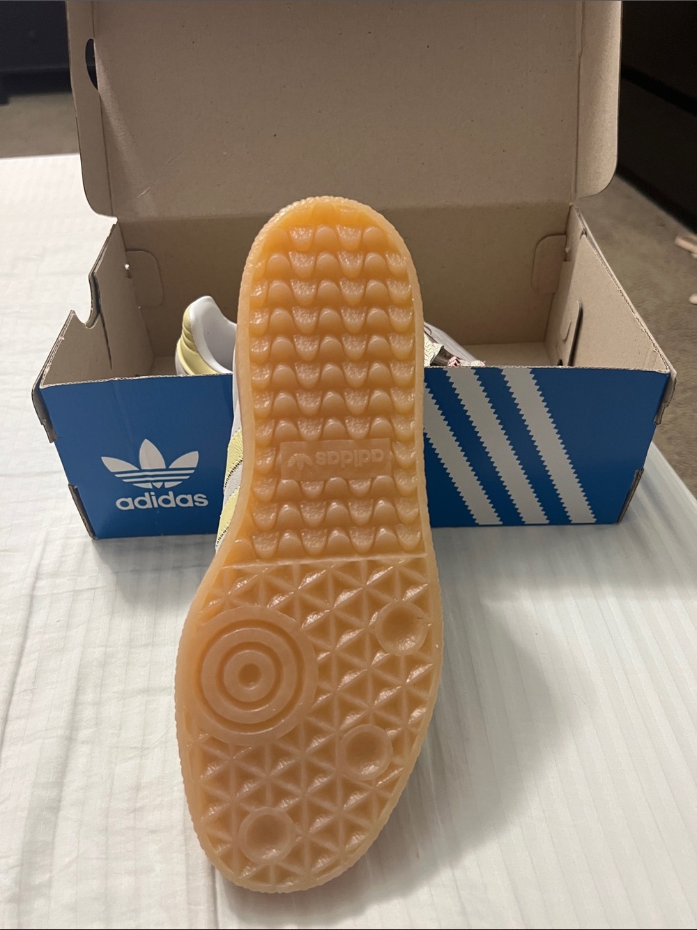 adidas Originals Sambae W in White/Green/Gray - Picture 5 of 6